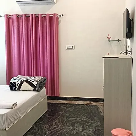 Rainbow Homestay Khajuraho Room photo